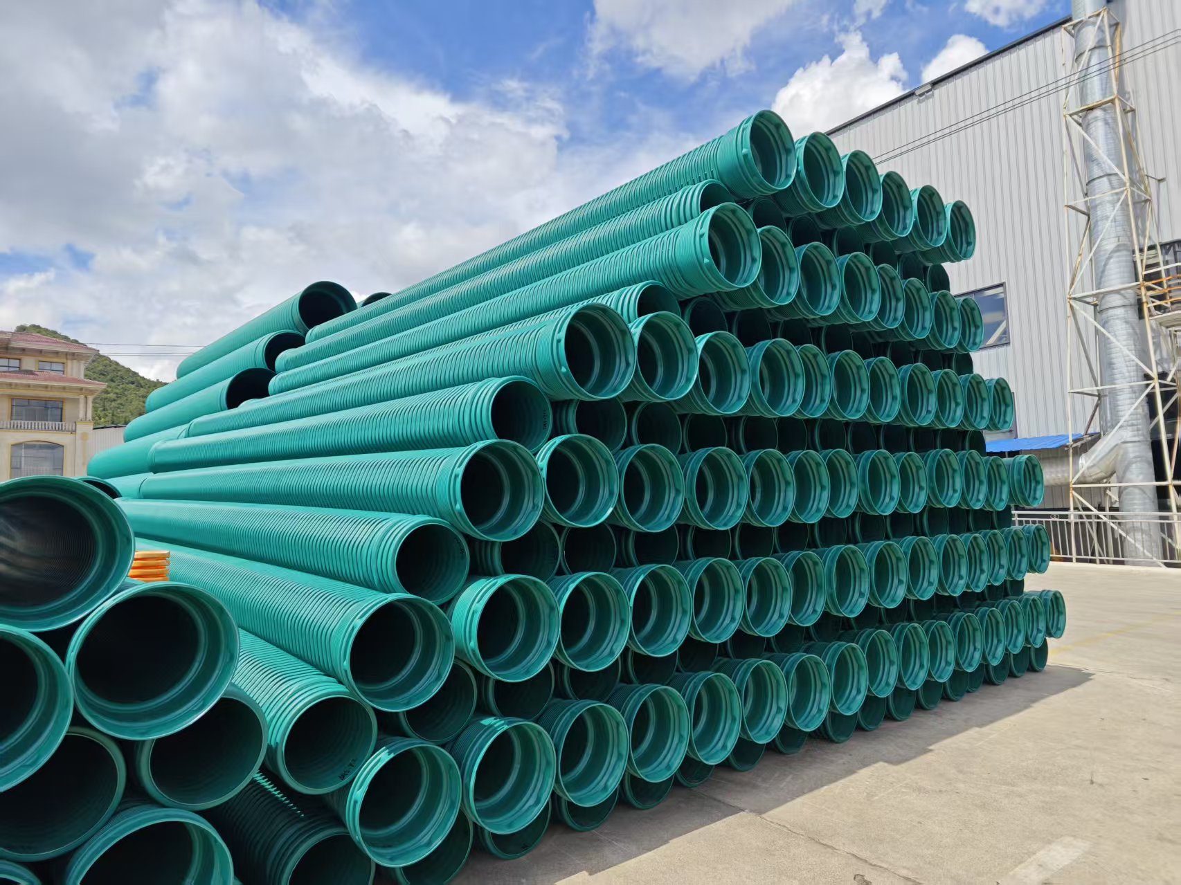 康命源新材料:抗老化改性高密度聚乙烯（Am-HDPE-M）一体成型波峰增强管